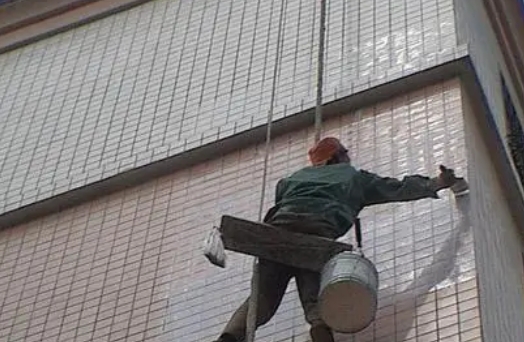河池市卫生间漏水维修公司分享下河池市外墙防水的必要性。